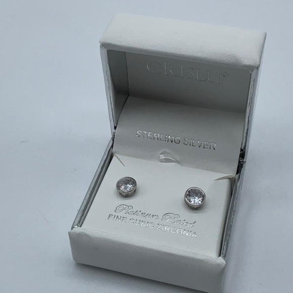 CRISLU Sterling silver cubic zirconia studs - Picture 1 of 4
